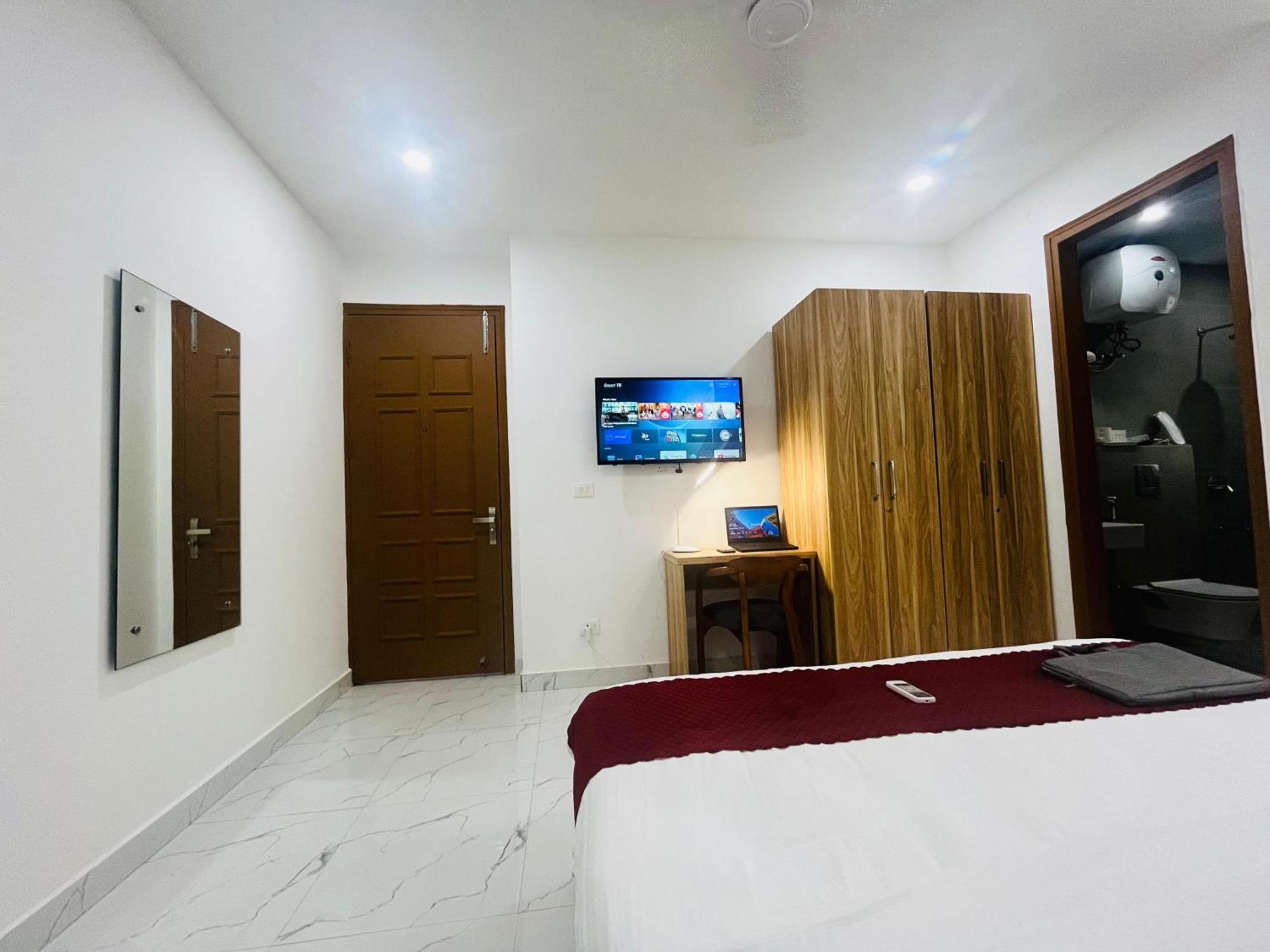 The Lodgers Studio Apartment Infront Of Artemis Hospital Gurugram Gurgaon Eksteriør billede