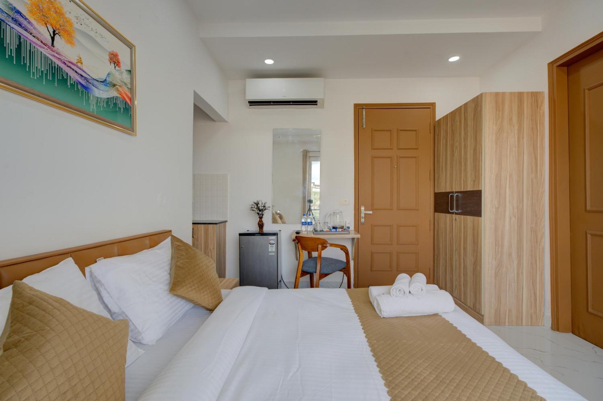 The Lodgers Studio Apartment Infront Of Artemis Hospital Gurugram Gurgaon Eksteriør billede