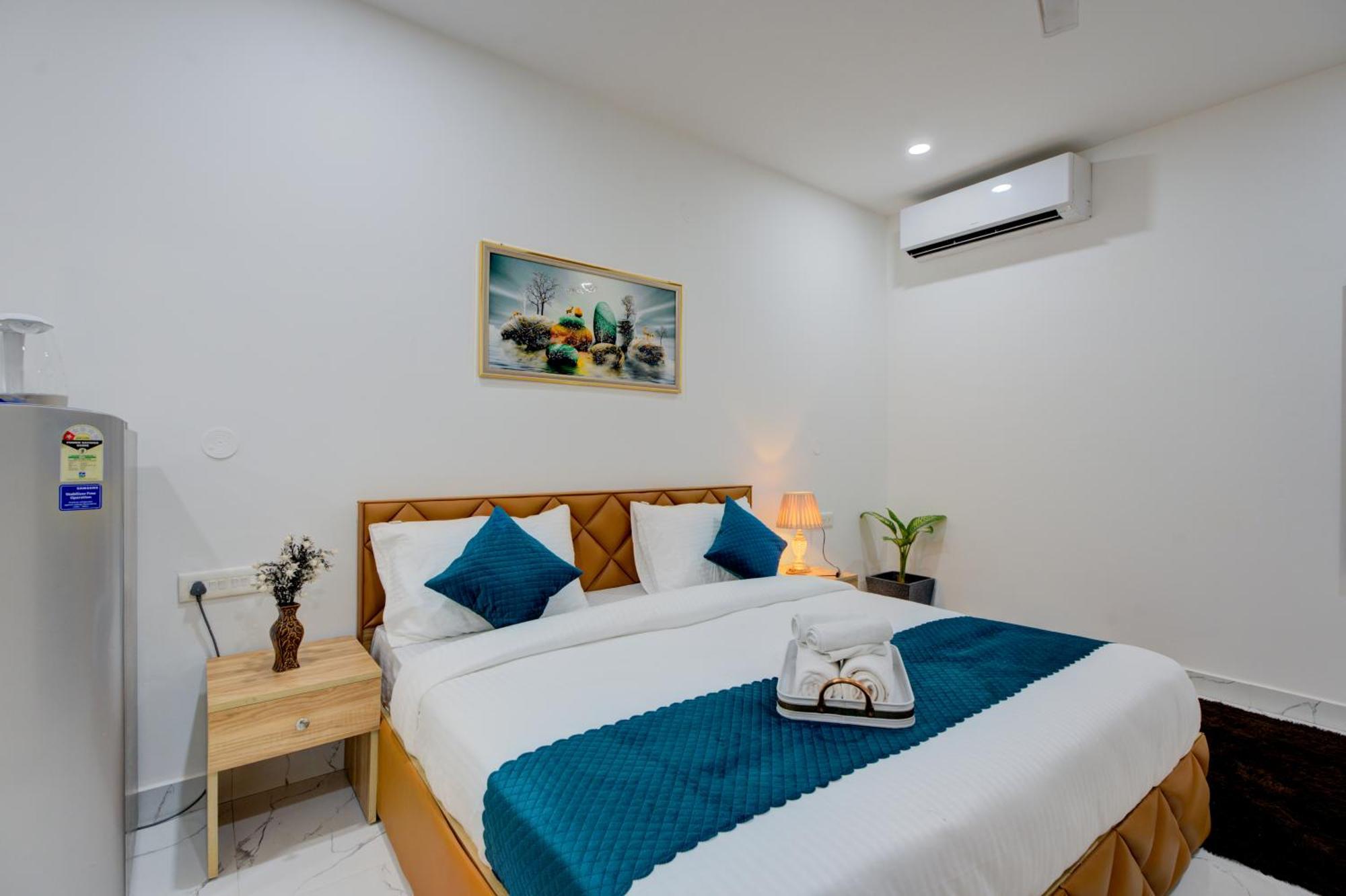 The Lodgers Studio Apartment Infront Of Artemis Hospital Gurugram Gurgaon Eksteriør billede