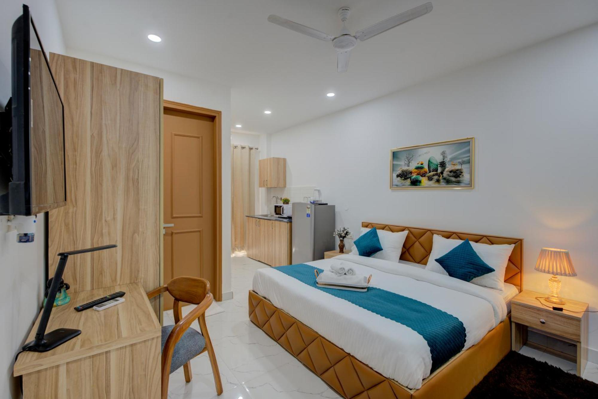 The Lodgers Studio Apartment Infront Of Artemis Hospital Gurugram Gurgaon Eksteriør billede